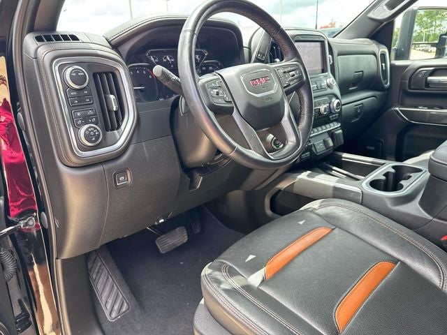 2022 GMC Sierra 2500HD 4WD Crew Cab Standard Bed AT4