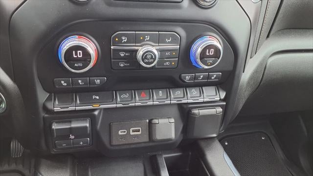 2022 GMC Sierra 2500HD 4WD Crew Cab Standard Bed AT4