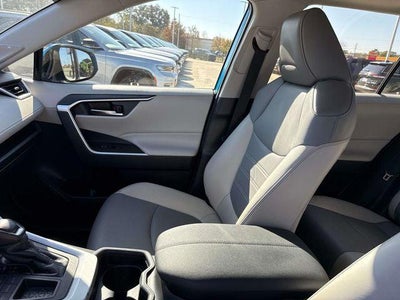 2020 Toyota RAV4 XLE Premium