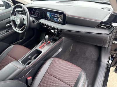 2025 Nissan Kicks SR FWD
