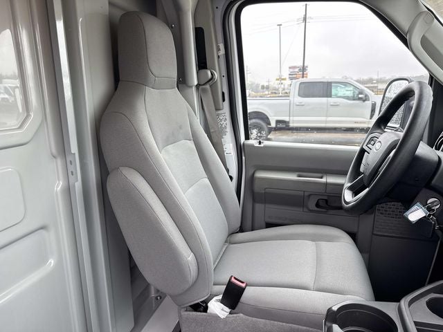 2025 Ford E-350SD Base Cutaway
