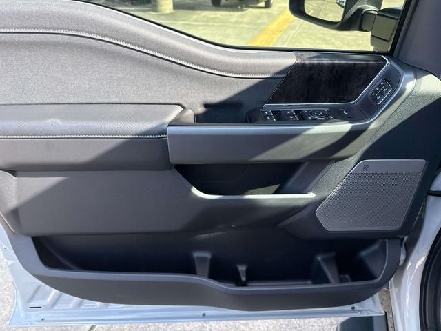 2025 Ford F-350SD Lariat