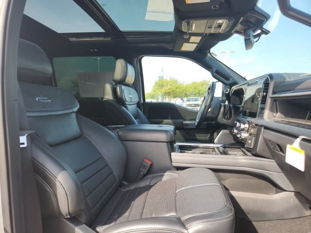 2025 Ford F-450SD Platinum DRW