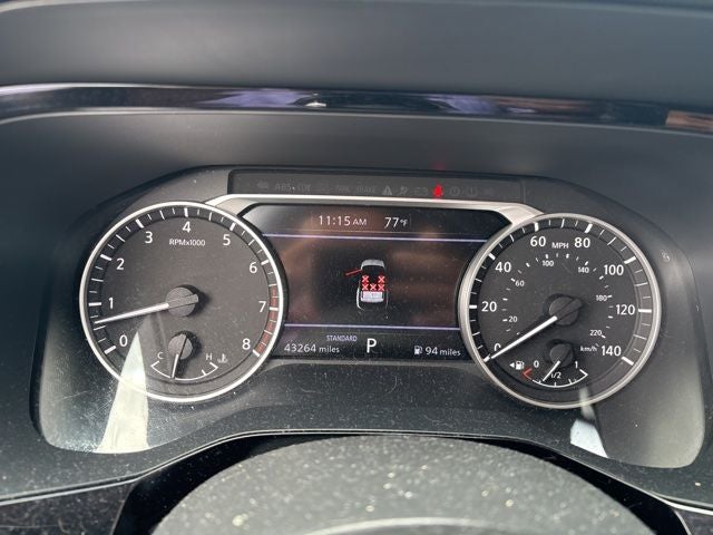 2022 Nissan Pathfinder SV
