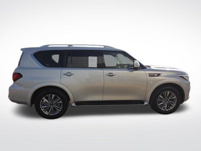 2023 INFINITI QX80 LUXE