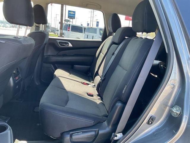 2020 Nissan Pathfinder SV