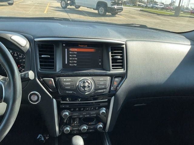 2020 Nissan Pathfinder SV