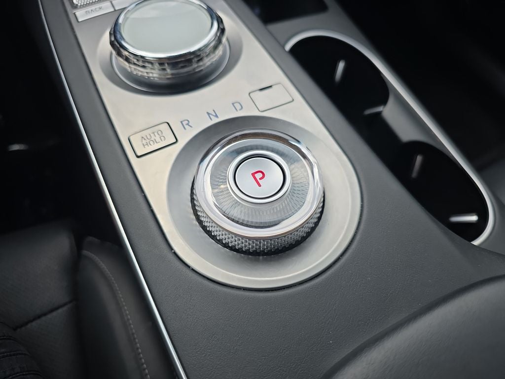 2025 Genesis GV70 2.5T