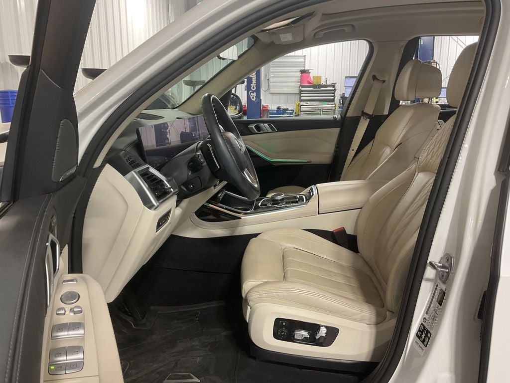 2024 BMW X7 xDrive40i