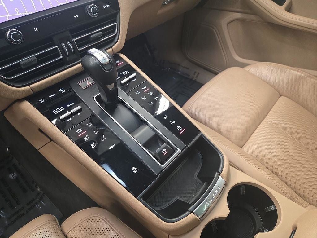 2023 Porsche Macan Base