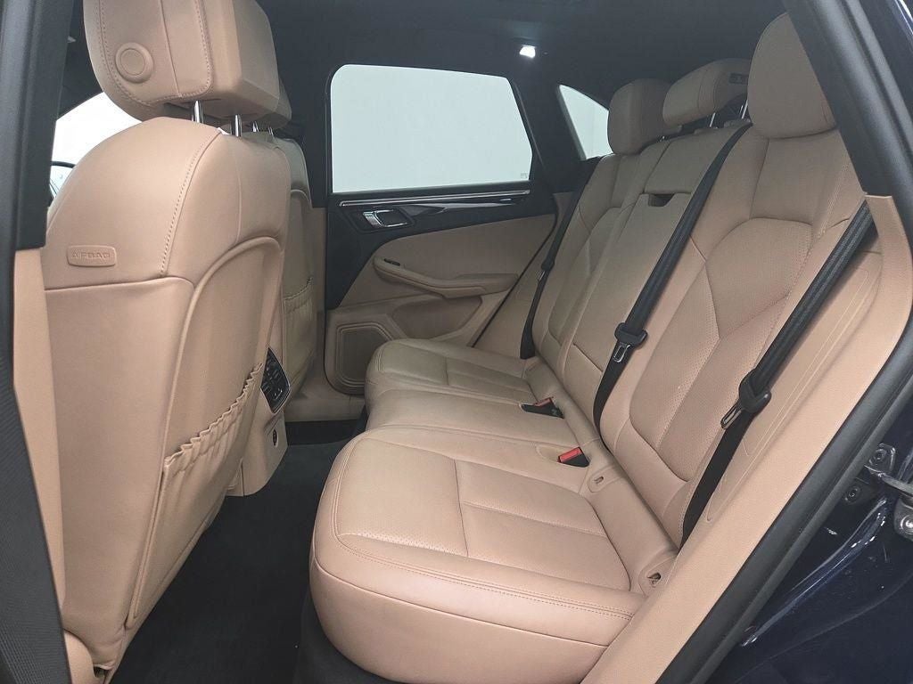2023 Porsche Macan Base