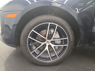 2023 Porsche Macan Base
