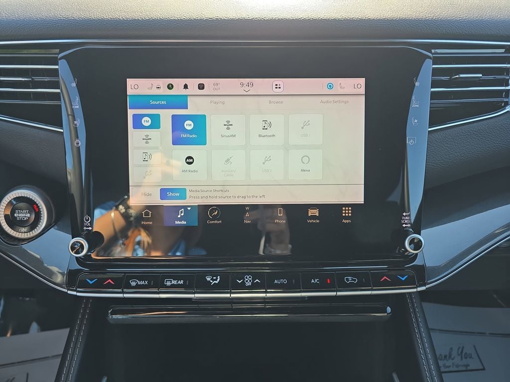 2024 Jeep Wagoneer Base