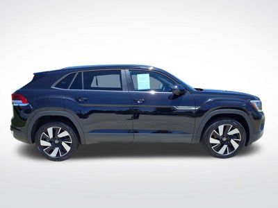 2025 Volkswagen Atlas Cross Sport 2.0T SE w/Technology