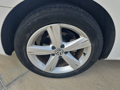 2014 Volkswagen Passat 1.8T SE
