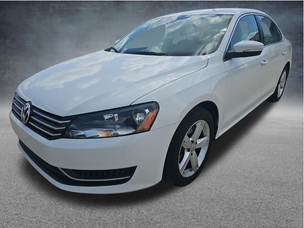 2014 Volkswagen Passat 1.8T SE