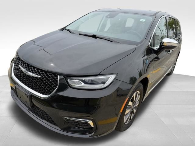 2023 Chrysler Pacifica Hybrid Limited