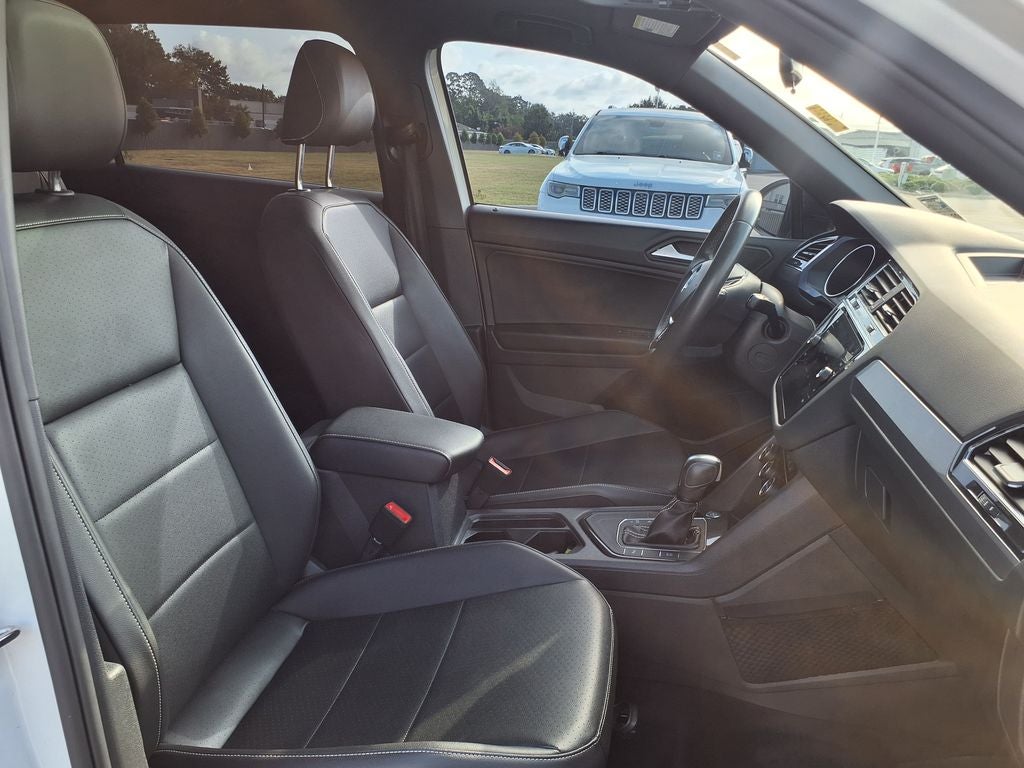 2021 Volkswagen Tiguan 2.0T SE R-Line Black