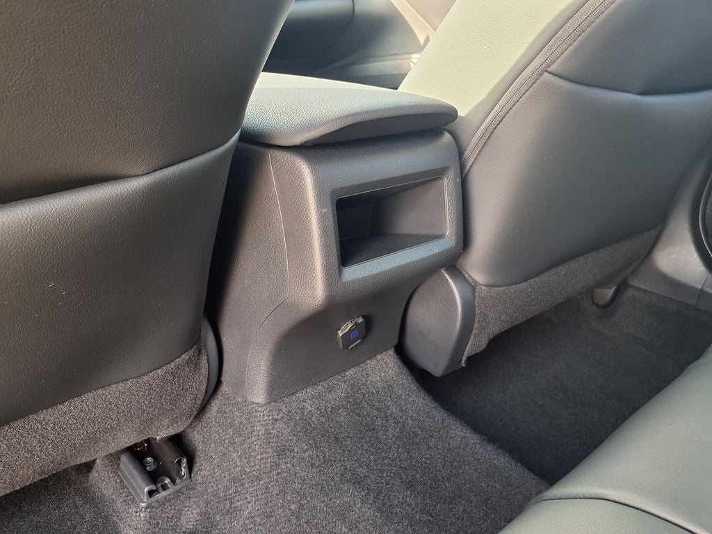 2024 Toyota Camry Hybrid SE