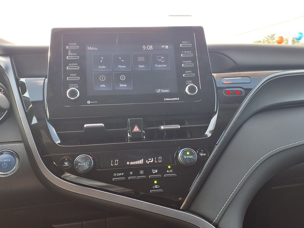 2024 Toyota Camry Hybrid SE