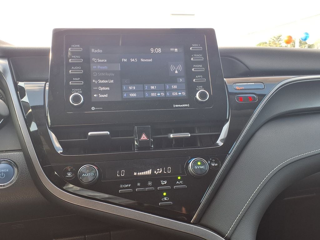 2024 Toyota Camry Hybrid SE