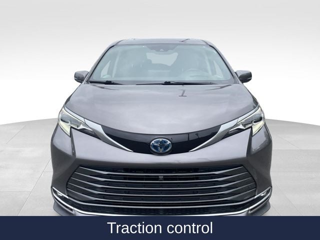 2021 Toyota Sienna Platinum 7 Passenger