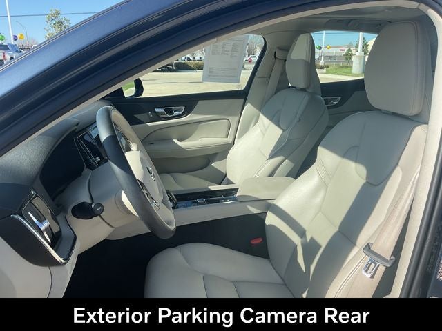 2023 Volvo S60 B5 Plus Dark Theme