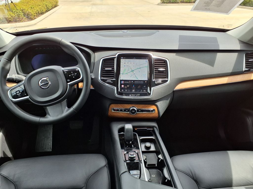 2024 Volvo XC90 B6 Plus Bright Theme 6-Seater
