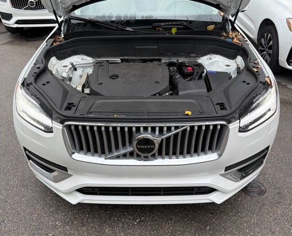 2025 Volvo XC90 B6 Plus 6-Seater