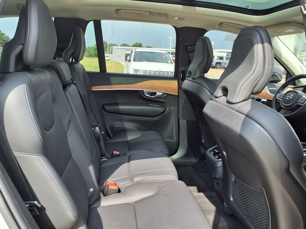 2024 Volvo XC90 B6 Plus Bright Theme