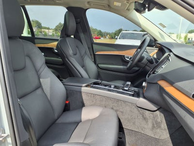2024 Volvo XC90 B6 Plus Bright Theme