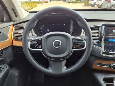 2024 Volvo XC90 B6 Plus Bright Theme