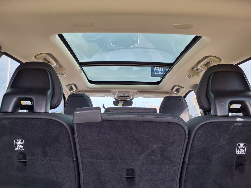 2024 Volvo XC90 B6 Plus Bright Theme