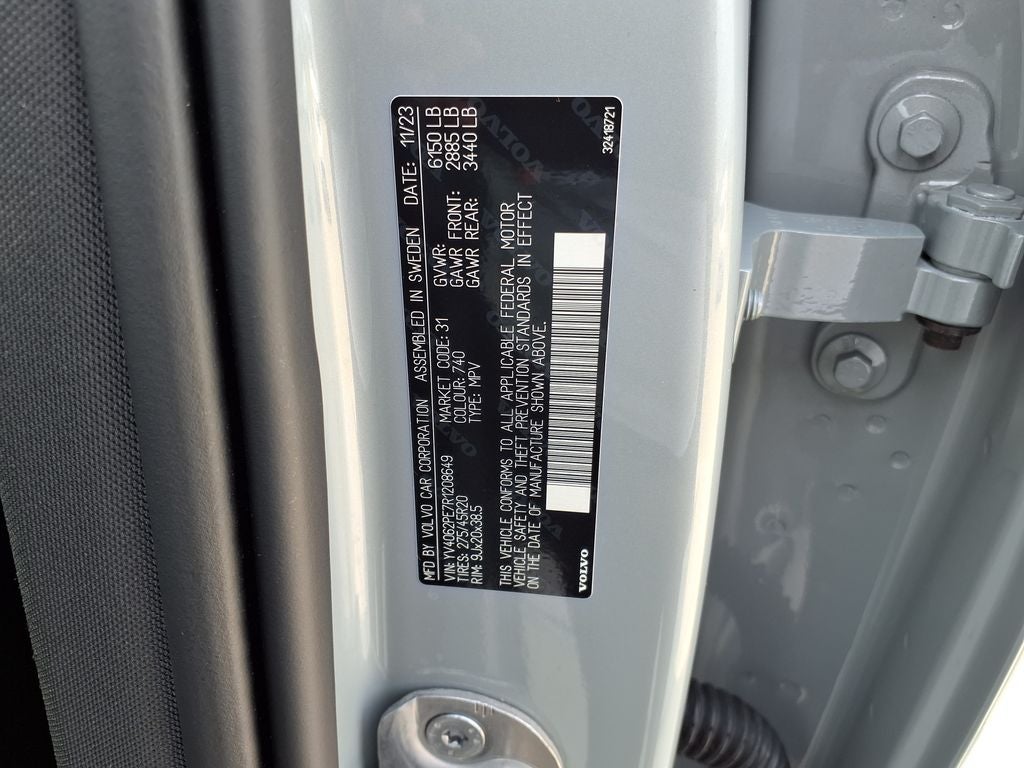 2024 Volvo XC90 B6 Plus Bright Theme
