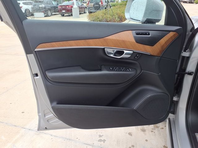 2023 Volvo XC90 B6 Plus 7-Seater