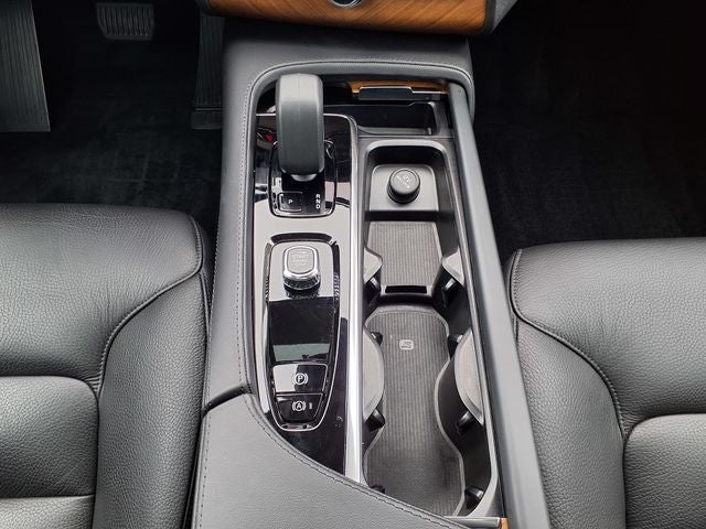 2023 Volvo XC90 B6 Plus 7-Seater