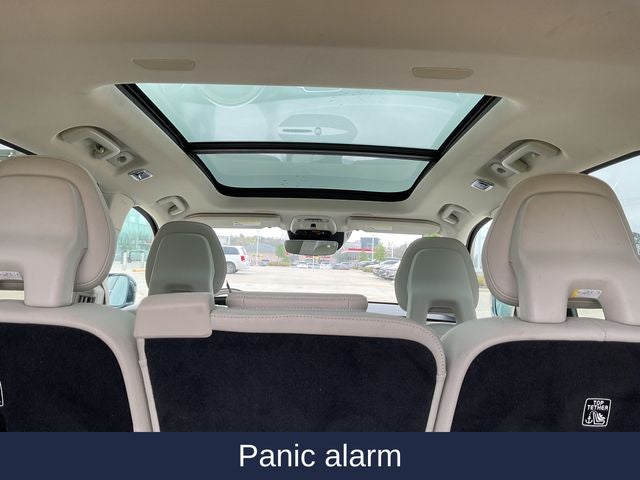 2018 Volvo XC90 T6 Momentum