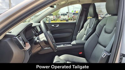 2023 Volvo XC60 B5 Ultimate Bright Theme