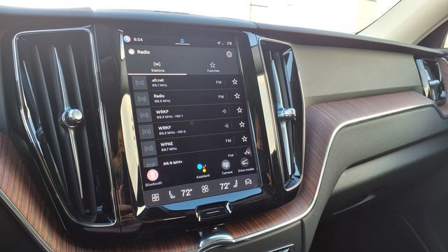 2023 Volvo XC60 B5 Plus Bright Theme