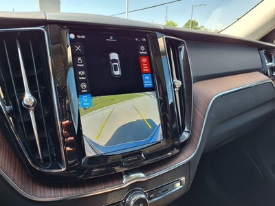 2023 Volvo XC60 B5 Plus Bright Theme
