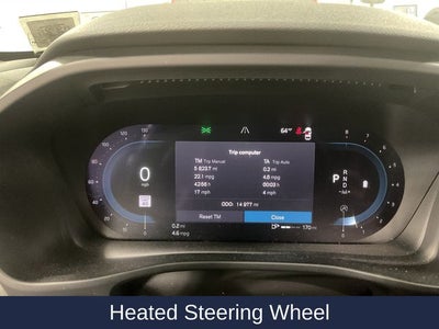 2024 Volvo XC40 B5 Plus Dark Theme