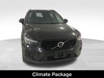 2024 Volvo XC40 B5 Plus Dark Theme