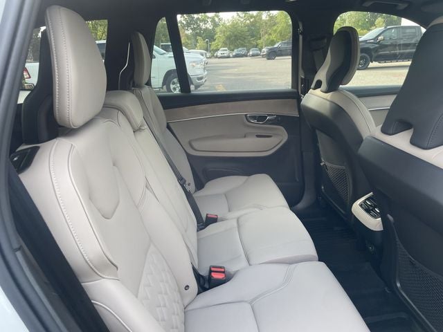 2026 Volvo XC90 B5 Plus