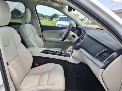 2025 Volvo XC90 B5 Core