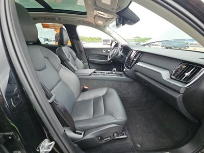 2025 Volvo XC60 B5 Core