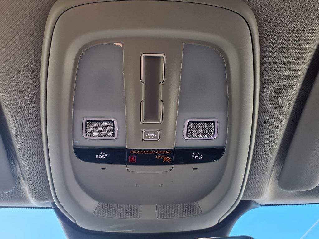 2025 Volvo XC60 B5 Core