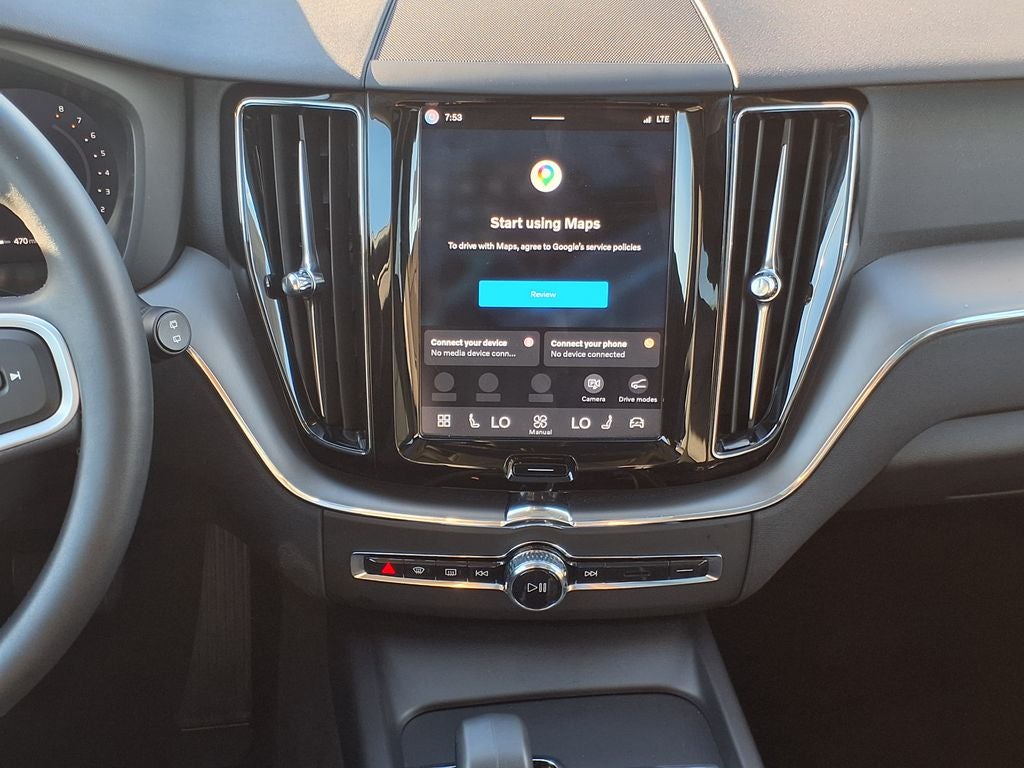 2025 Volvo XC60 B5 Core