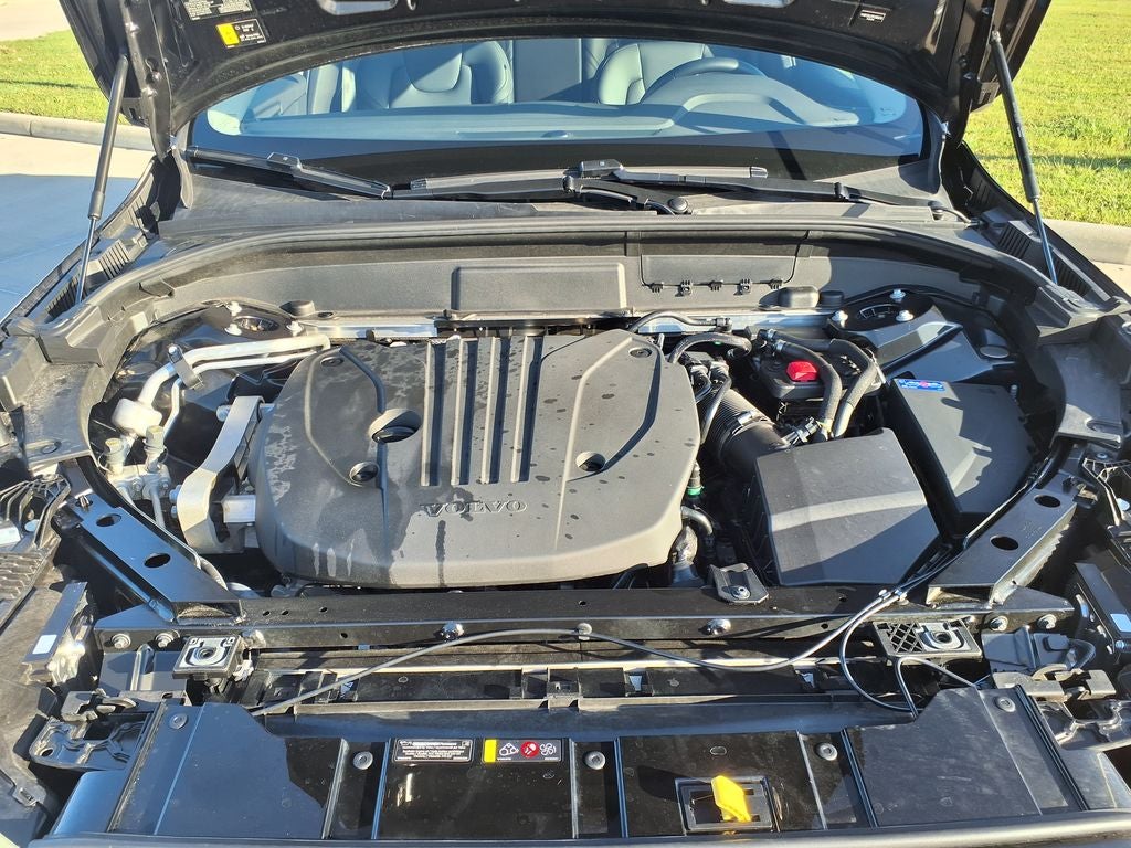 2025 Volvo XC60 B5 Core