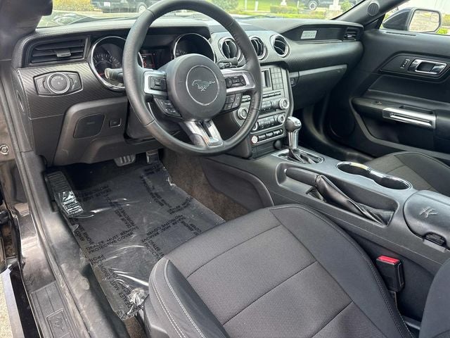 2017 Ford Mustang V6
