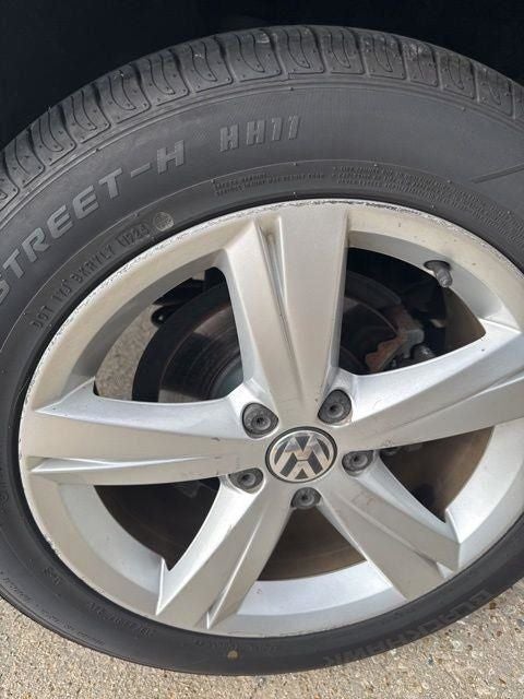 2015 Volkswagen Passat 1.8T Limited Edition